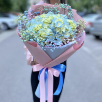 Букет_Радужный букет с голубой гортензией